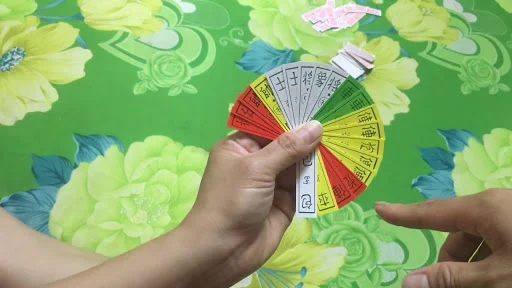hình ảnh Bài Tứ Sắc